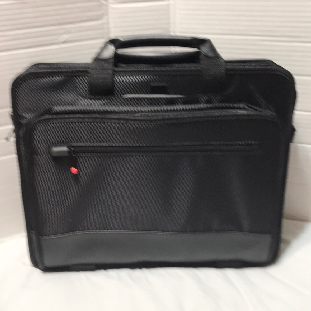 New! Lenovo Thinkpad Basic Case - image 1